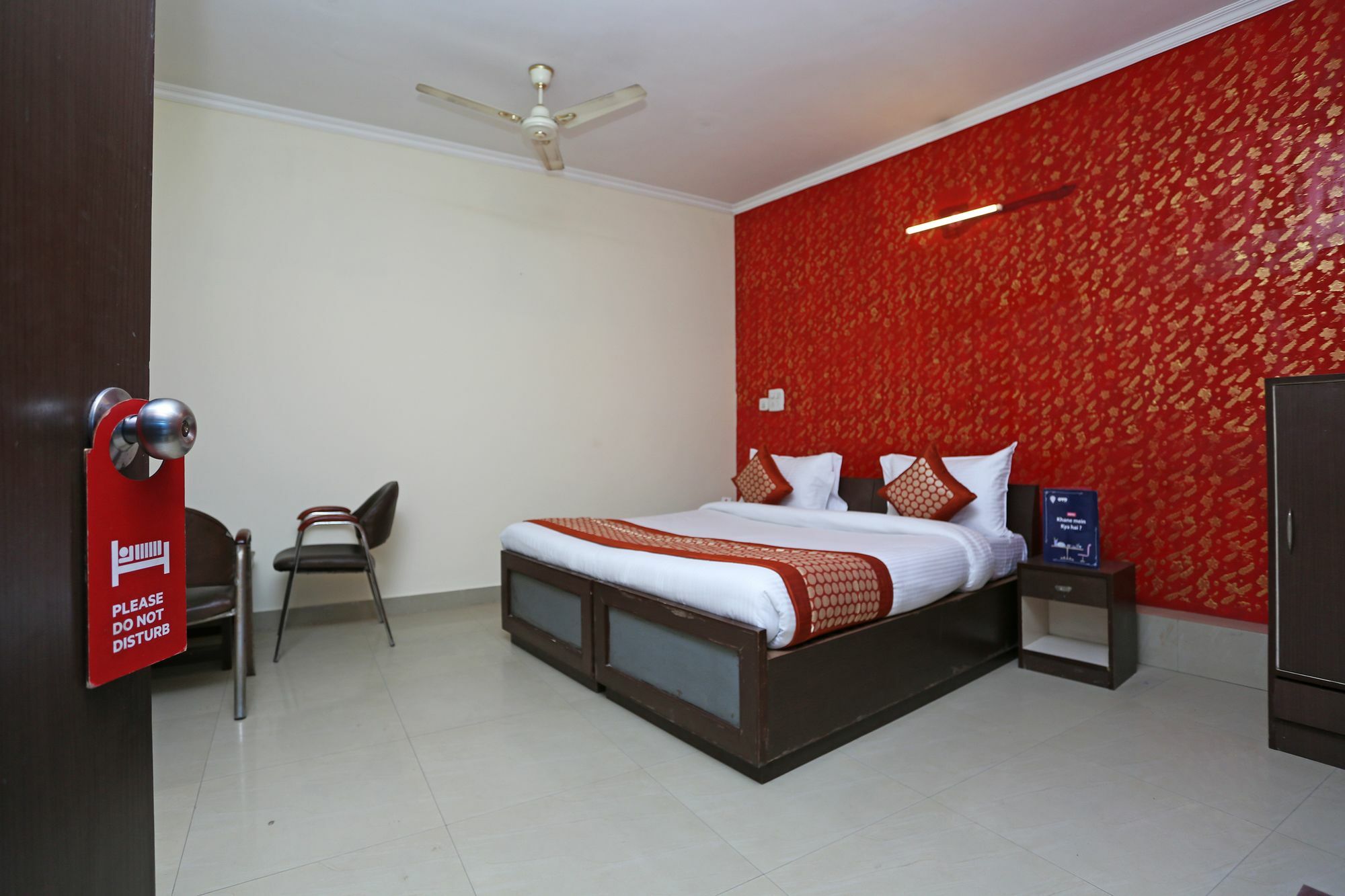 Hotel Aero Look Ню Делхи Екстериор снимка